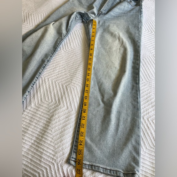 Levi’s - Rib Cage Button Fly  Light Blue Jeans - Picture 5 of 16